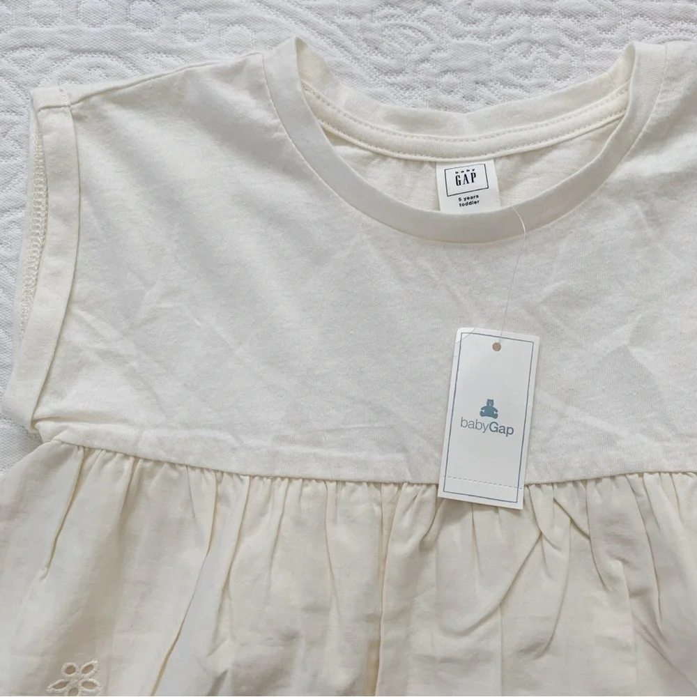 GAP so cute